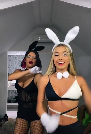 1. Erotic Luane Guiné Shows Cosplay and Bouncing Boobs