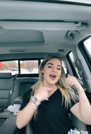 3. Wonderful Makayla Weaver Shows Butt in a Car