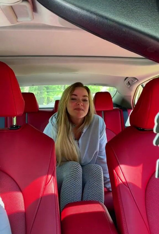 3. Beautiful Makayla Weaver Shows Butt in a Car