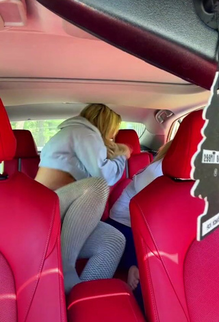 2. Attractive Makayla Weaver Shows Butt in a Car