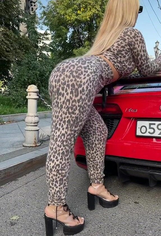 1. Hot MIRAVI in Leopard Leggings in a Street