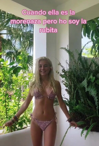 2. Sweetie Aaamalia Shows Cleavage in Bikini