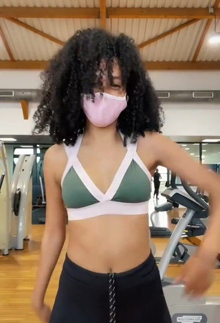 Irresistible Aina da Silva in Sport Bra in the Sports Club