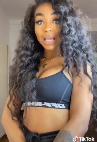 Irresistible Alicia Awa Shows Cleavage in Crop Top