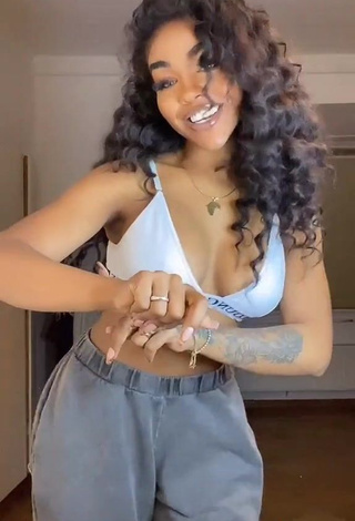 Alicia Awa (@aliciaawa) - Porn Videos from TikTok