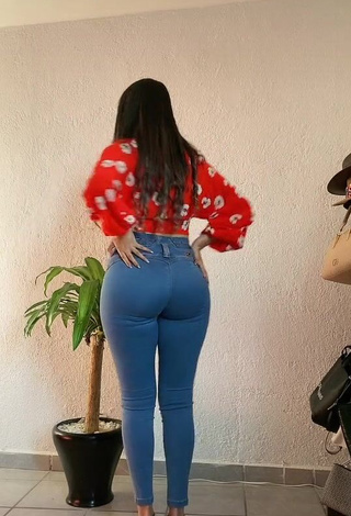 1. Adorable Andrea Magallanes Shows Butt