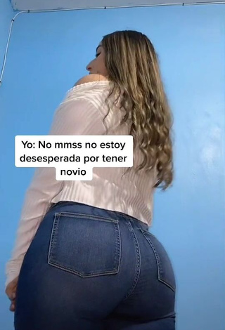 1. Seductive Andrea Magallanes Shows Butt