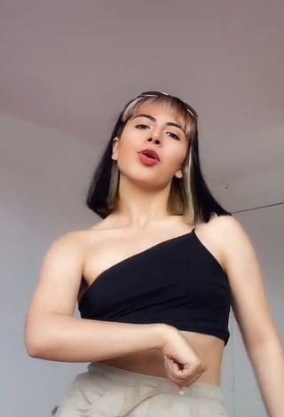 Arelí Loaiza (@areliloaiza) - Porn Videos from TikTok