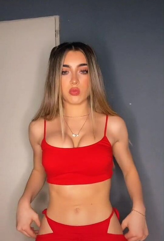 1. Ariadna Leyes Shows Cleavage in Inviting Red Crop Top