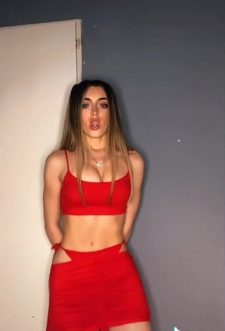 3. Ariadna Leyes Shows Cleavage in Inviting Red Crop Top