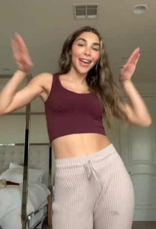 2. Hottie Chantel Jeffries Shows Cleavage in Brown Crop Top