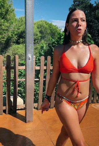 3. Hot Esther Martinez Shows Cleavage in Bikini