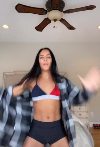 3. Hot Gabi Butler Shows Cleavage in Sport Bra