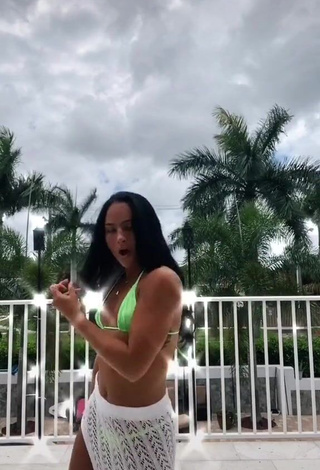 Irresistible Gabi Butler Shows Cleavage in Light Green Bikini Top