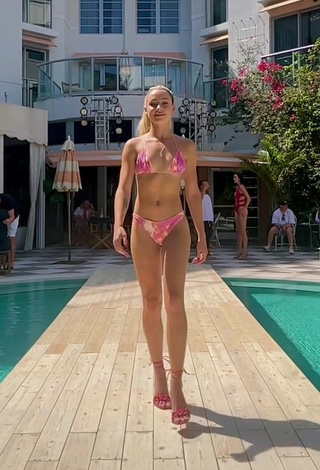 Attractive Charly Jordan in Bikini at the Pool