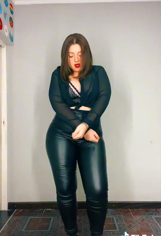 iri.prochetto (@iri.prochetto) - Porn Videos from TikTok