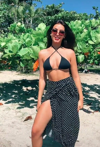 3. Wonderful Isa Pinheiro Shows Cleavage in Black Bikini Top (Underboob)