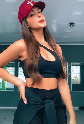 1. Sweet Isa Pinheiro Shows Cleavage in Cute Black Crop Top