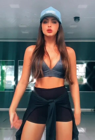 1. Sweetie Isa Pinheiro Shows Cleavage in Grey Sport Bra