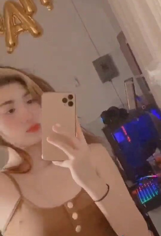3. Irresistible Miya Maeda Shows Cleavage in Crop Top