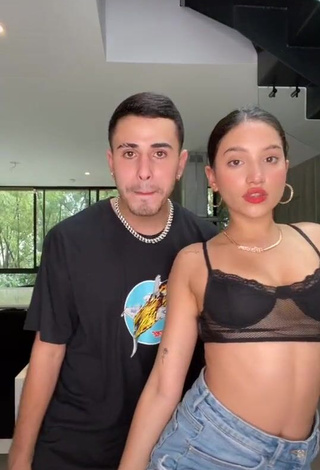 1. Erotic Mariam Obregón in Black Bra