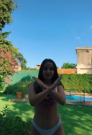 Sexy Martina Catini in Bikini