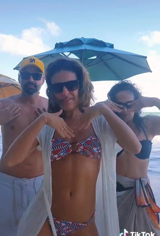 3. Erotic Paloma Bernardi Shows Cleavage in Bikini