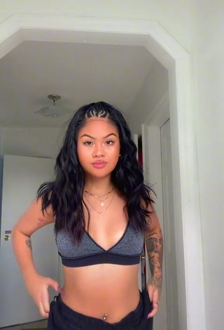 1. Hot Carly Sarah Shows Cleavage in Sport Bra