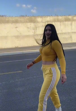 3. Erotic Seherkoçaker in Crop Top in a Street