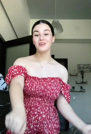 3. Erotic Sofia.Bntz Shows Cleavage in Overall