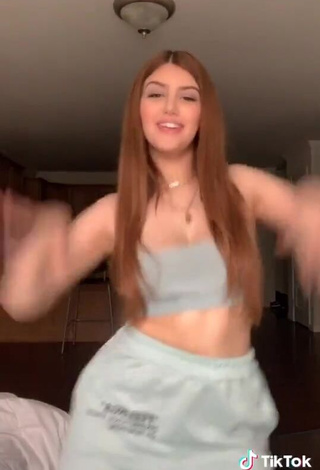Captivating Sofia Oliveira Shows Cleavage in Crop Top