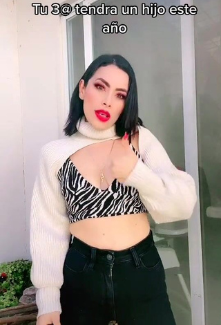 3. Hot Soy Maryorit Shows Cleavage in Zebra Crop Top