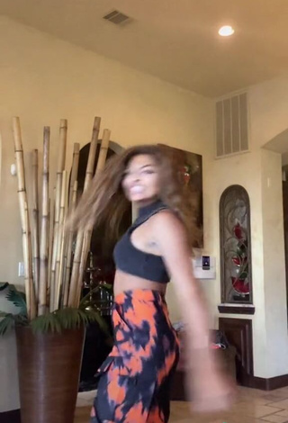 3. Erotic Tatyanah Bass Braless (Side Boob)