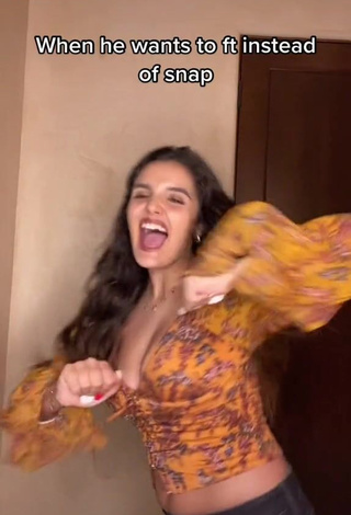 Gorgeous Victoria Vida Shows Cleavage in Alluring Crop Top