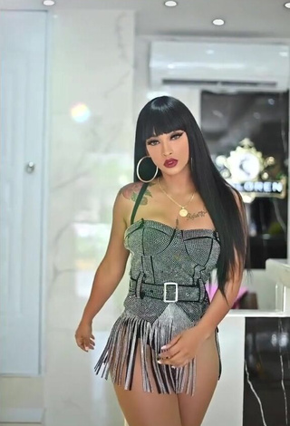 1. Attractive Aliany García Shows Cleavage
