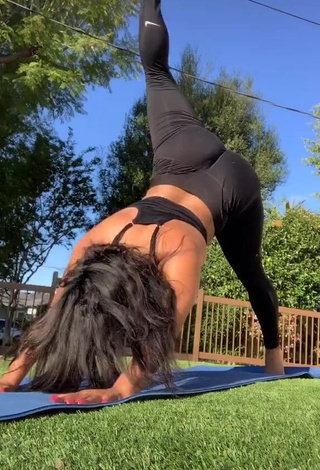 3. Erotic Candice in Black Leggings while doing Sports Exercises