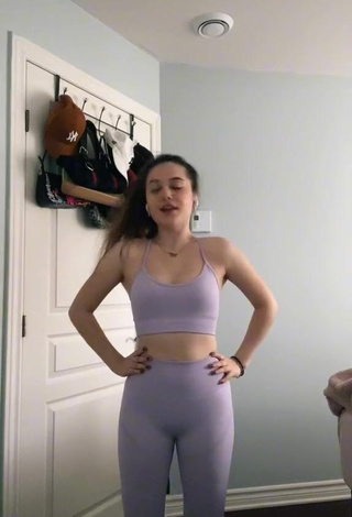 1. Erotic Julia Silva in Leggings