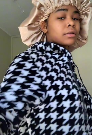 3. Irresistible Jessica Mashaba Braless and Bouncing Tits
