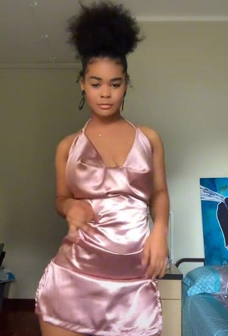 3. Captivating Jessica Mashaba No Brassiere and Bouncing Tits