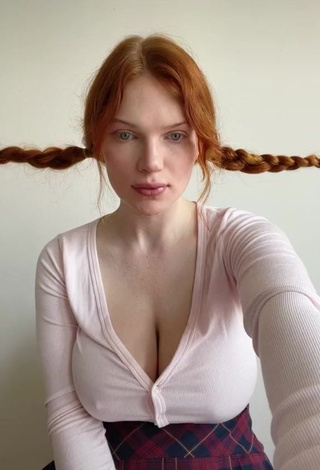 Beautiful Levi Coralynn Shows Nipples