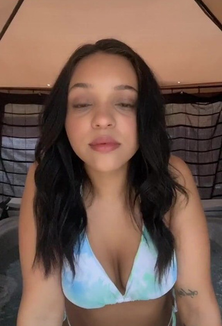 Gorgeous River Bleu Shows Cleavage in Alluring Bikini at the Swimming Pool