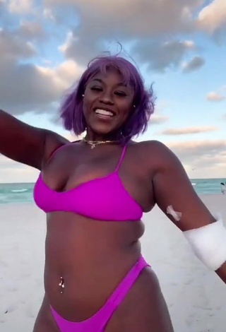 3. Magnetic Skaibeauty Shows Cleavage in Appealing Pink Bikini at the Beach and Bouncing Boobs