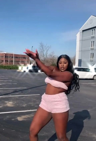 3. Captivating Skaibeauty Shows Cleavage in Pink Tube Top and Bouncing Boobs