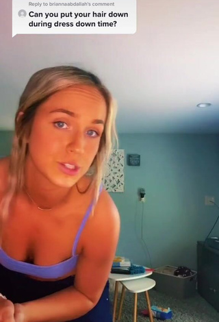 3. Captivating Tayler Harber Shows Cleavage in Blue Crop Top