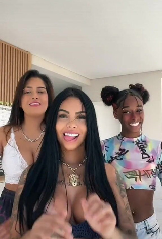 3. Amazing Nathi Rodrigues Shows Cleavage and Bouncing Boobs