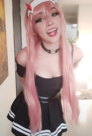 Cute Itsmidna Shows Cleavage in Black Dress