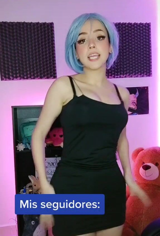 Sweetie Itsmidna Shows Cleavage in Black Dress