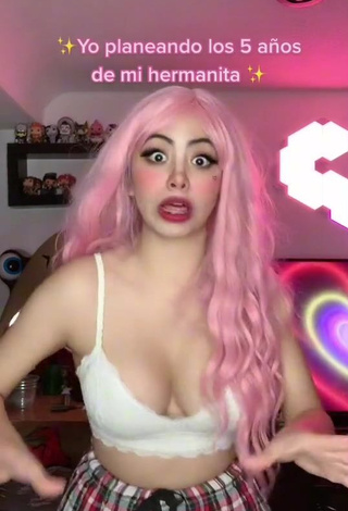 3. Matz Franco Shows Cleavage in Erotic White Crop Top