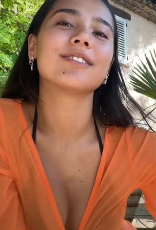 Beautiful Mai Lee Shows Cleavage in Sexy Orange Crop Top and Bouncing Boobs