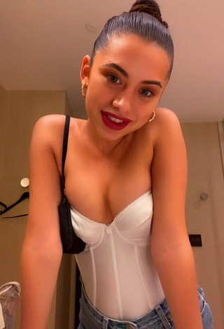 3. Hottest Morgan Cohen Shows Cleavage